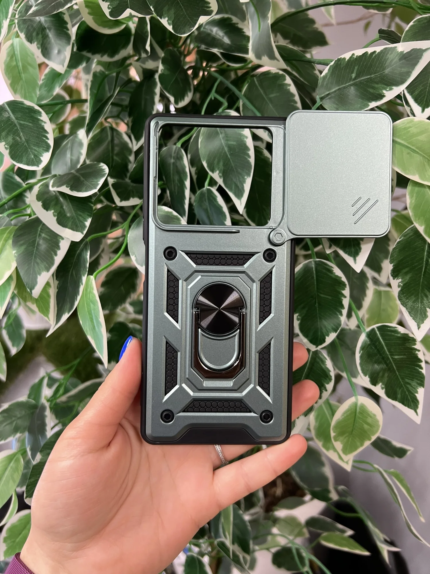 Зеленый чехол противоударный armors для Infinix Note 40 Pro 4G и Note 40 Pro Plus с защитой камеры