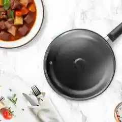 Черный cковорода с крышкой 24 см Tefal Easy Plus 04237924