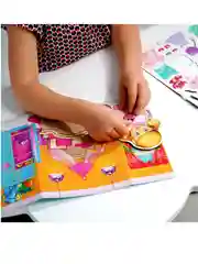 Магнитная игра "Одень куклу: малышка"