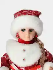 Алый символ праздника - Деда Мороз и Снегурочка, Статуэтка поющая песню "Ёлочка"
