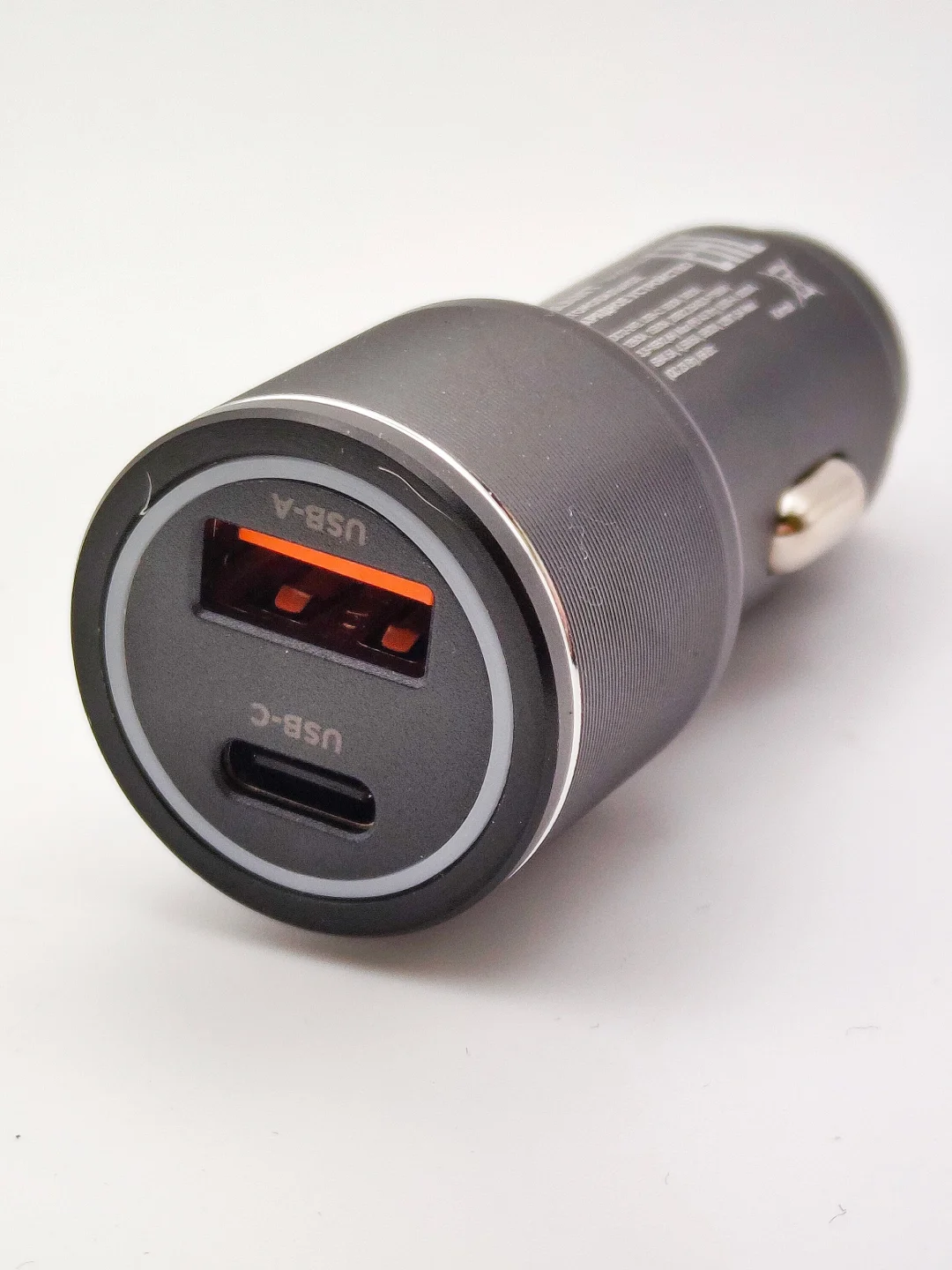Автомобильное зарядное устройство c USB-A+USB-C портами c LED-подсветкой, 20/48/68Вт