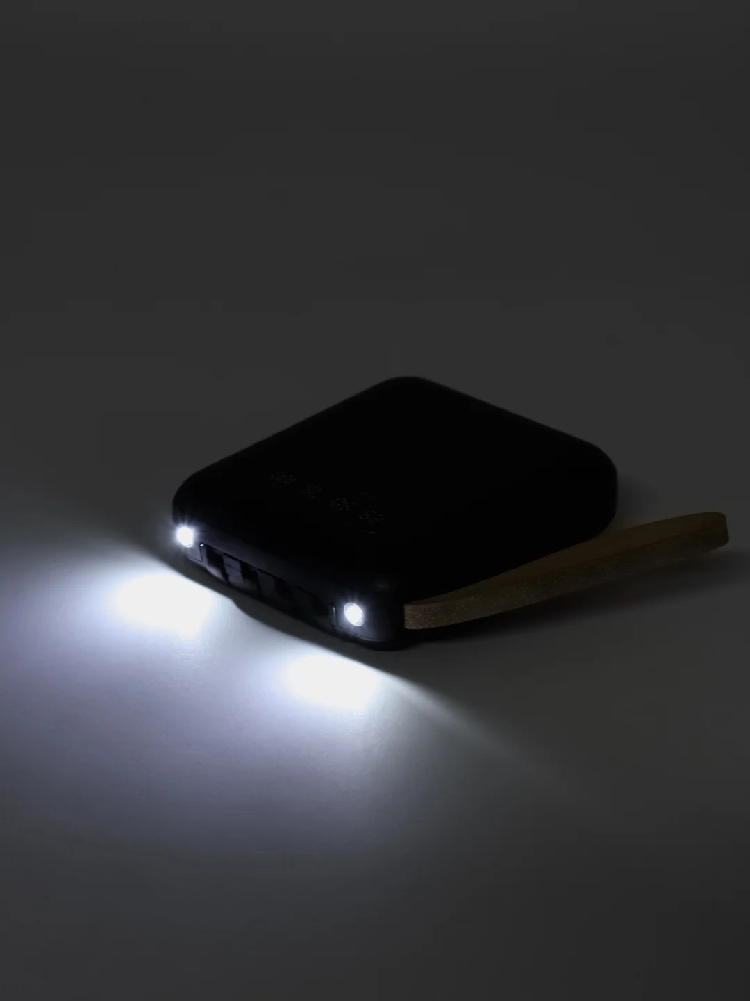 Угольный внешний аккумулятор с 4 встроенными кабелями, Lightning, Type-C, Power Bank, 10000 mAh