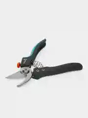 Секатор садовый плоскостной Plantic Light L68 25268-01