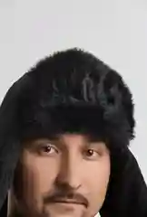 Черный ушанка