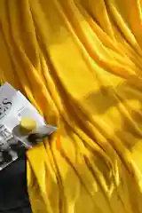 Желтый плед покрывало велсофт на кровать, диван, в машину