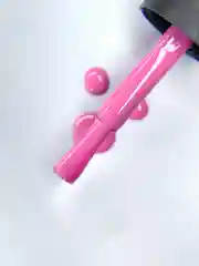 Сиреневый гель лак для ногтей