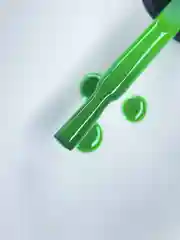 Зеленый гель лак для ногтей