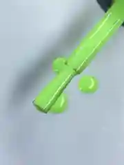 Салатовый гель лак для ногтей