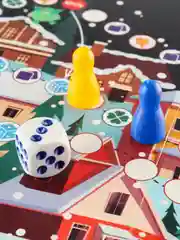 Фиолетовый новогодняя настольная игра "Новый год: адвент-квест", 7 в 1