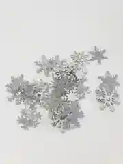 Серебряный снежинки 3 см микс