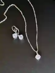 Серебряный комплект украшений: цепочка, кулон, серьги