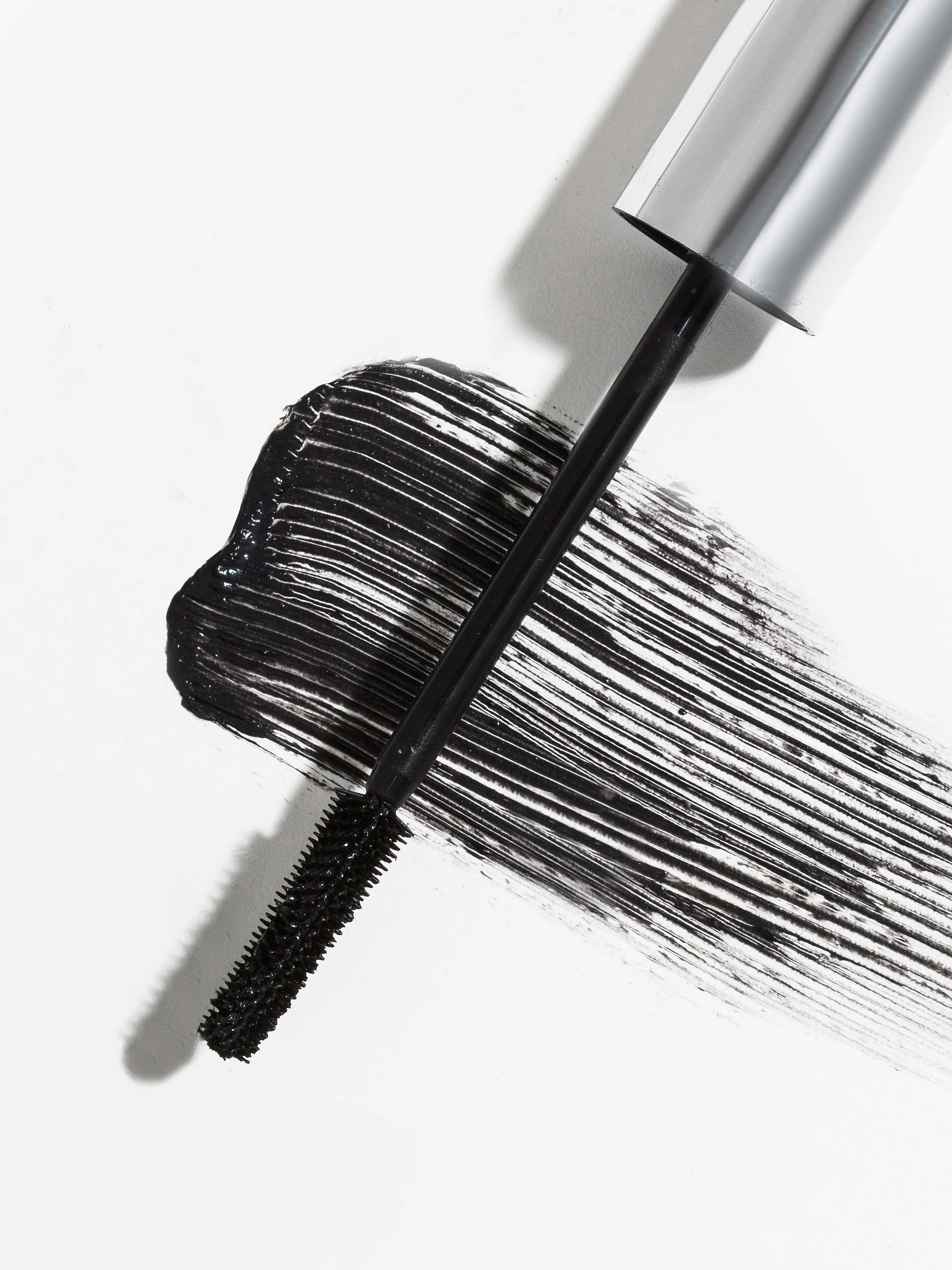 MIXIT Make Up Тушь с эффектом лисьего взгляда