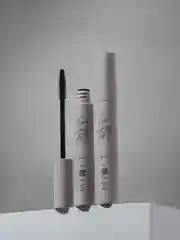 MIXIT Make up Ультрачерная тушь для ресниц с эффектом объема