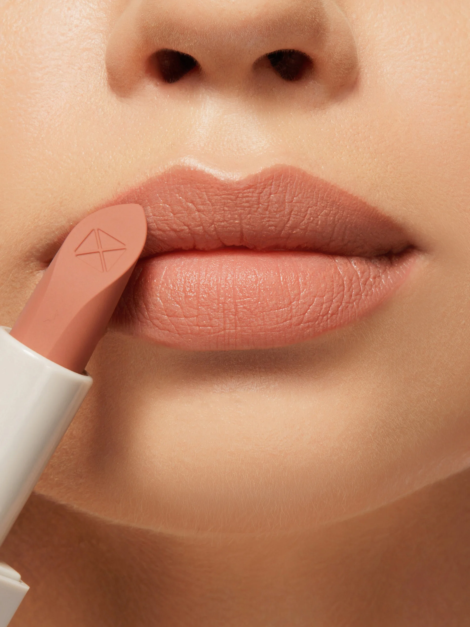 MIXIT Make Up Помада для губ матовая