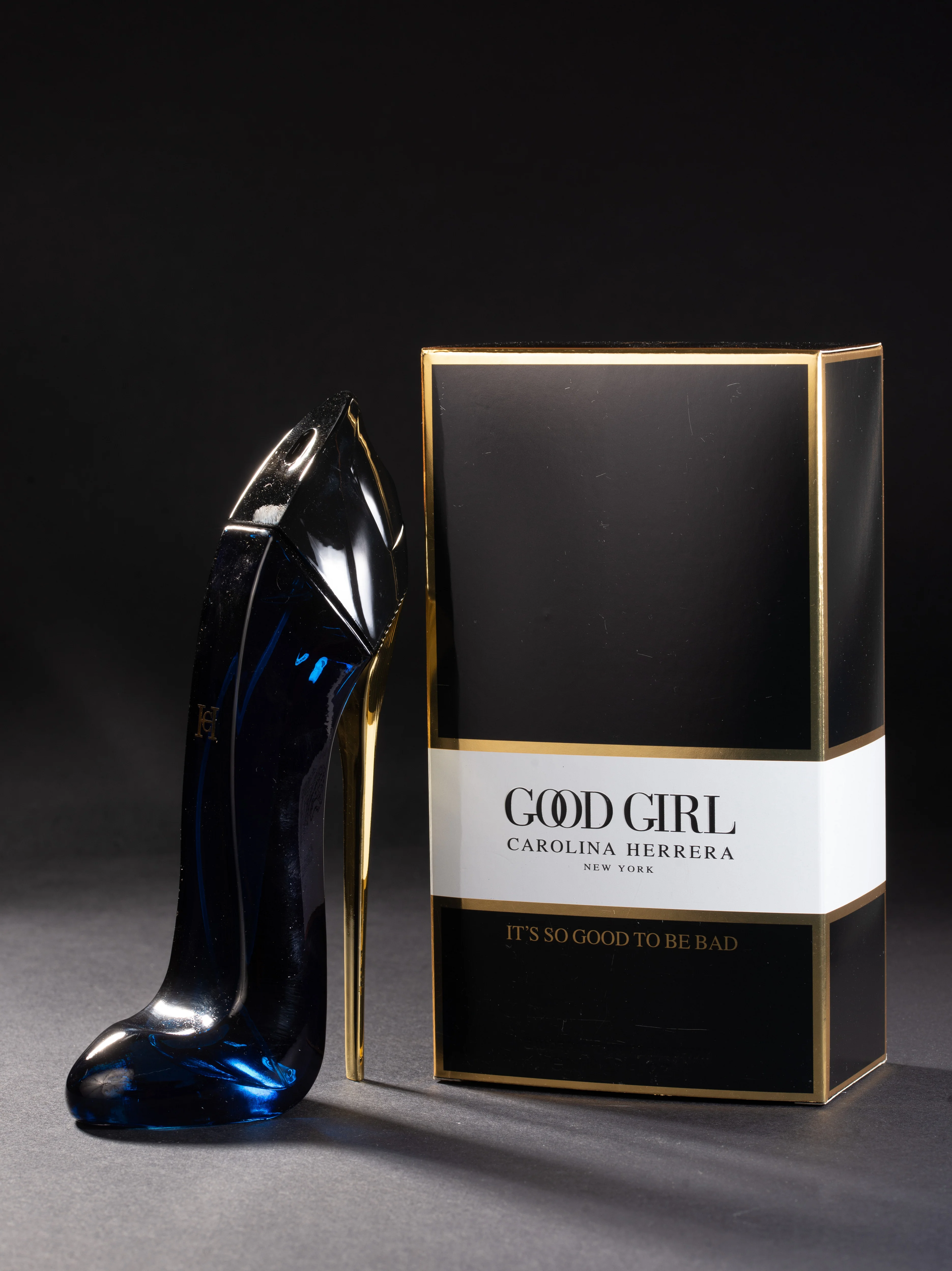 Good Girl ароматизатор по мотивам Carolina Herrer гуд гёрл EMAAR Aksa