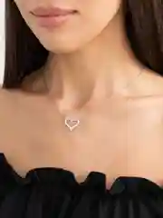 Серебряный цепочка с кулоном  в форме сердца  со стразами, чокер