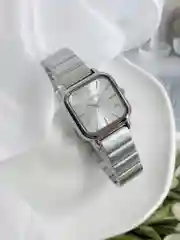 Часы наручные женские на Новый год