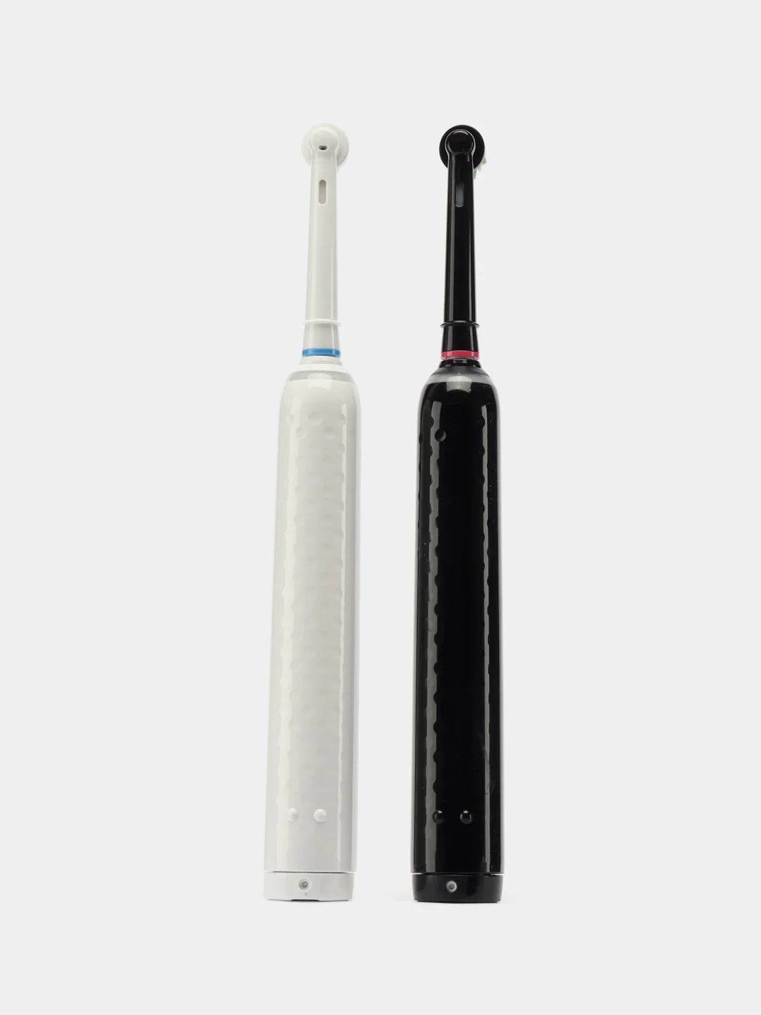 Набор электрических зубных щеток Oral-B Pro 3/D505.523.3H Black+White 2 шт