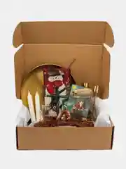 Подарочный набор бокс на новогодний стол со скатертью, подсвечниками, тарелкой