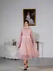 Пудровый вечернее женское платье