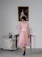 Пудровый вечернее женское платье