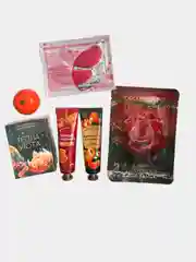 Красный подарочный набор косметики, Бьюти бокс 6 в 1