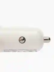 Белый автомобильное зарядное устройство Borofone BZ12, 2 х USB, до 3A