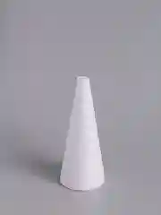Конус из пенопласта