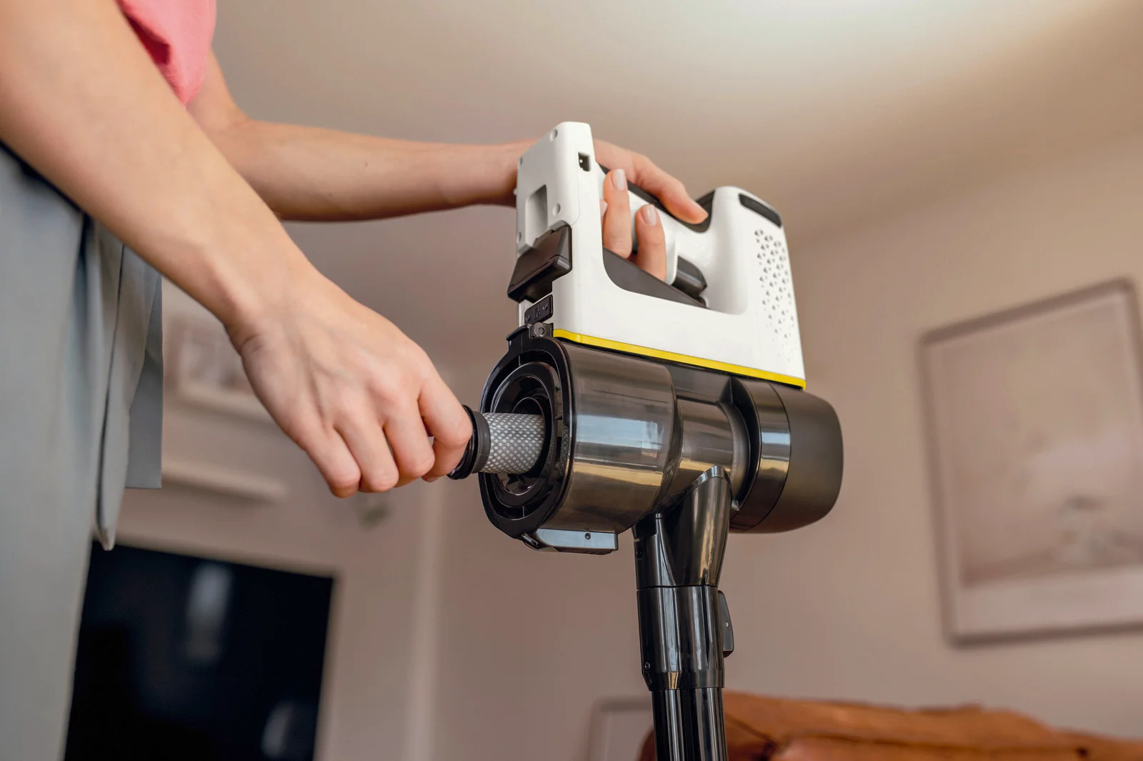 Пылесос вертикальный Karcher VC 4 Cordless myHome Car