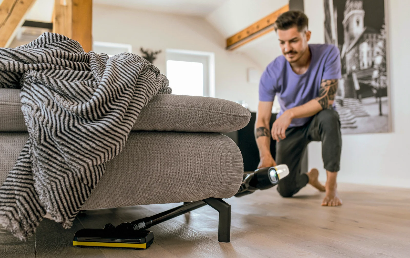 Пылесос вертикальный Karcher VC 4 Cordless myHome
