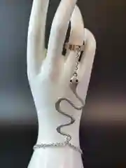 Серебряный слейв браслет Змейка