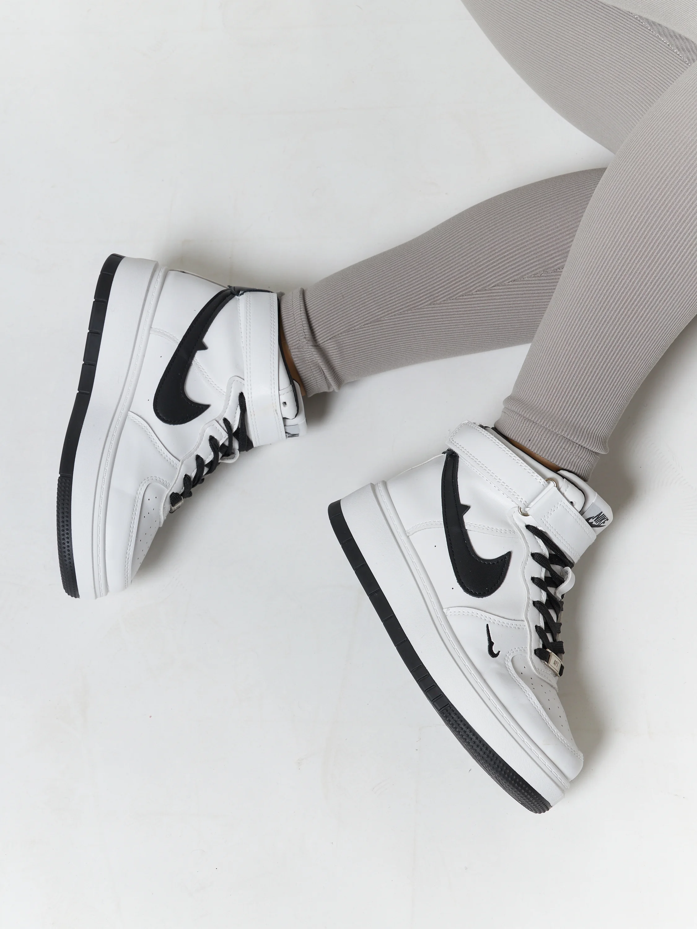 Серый меланж кроссовки женские высокие Nike, Air Jordan