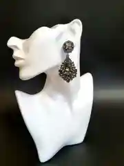 Серый серьги-подвески женские, праздничные