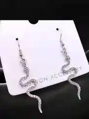Серый серьги женские