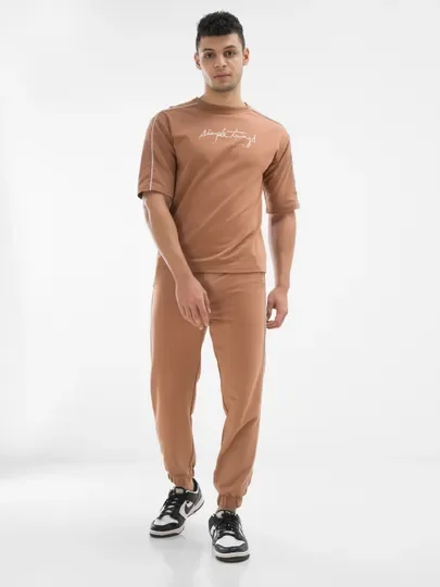 Спортивный мужской костюм,повседневный
