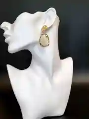 Бежевый серьги женские
