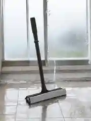 Окномойка/ Водосгон с ручкой/ Скребок для очистки окон/Стеклоочиститель