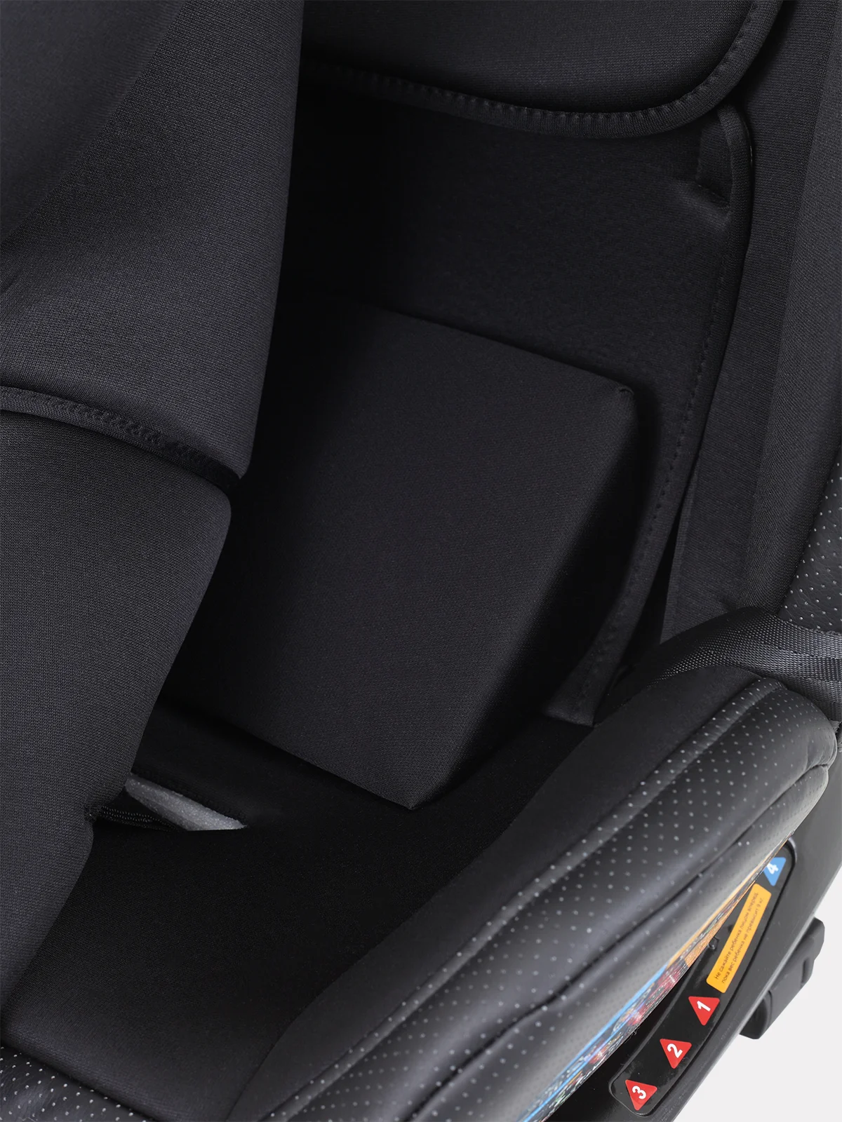Черный автокресло RANT Twist pro isofix группа 0+-1-2-3 (0-36 кг)