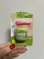 Зеленый бальзам для губ