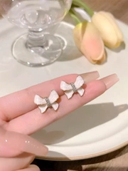 Серьги женские нарядные / серьги с бантиком / серьги-гвоздики
