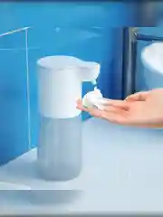 Белый аккумуляторный, сенсорный пенный дозатор - диспенсер для жидкого мыла 600 мл