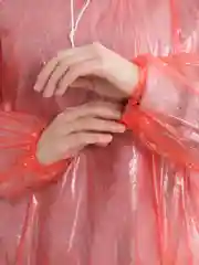 Алый дождевик с капюшоном, многоразовый