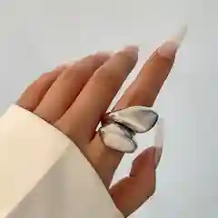 Женское кольцо посеребряное
