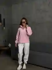 Конфетный женский спортивный костюм