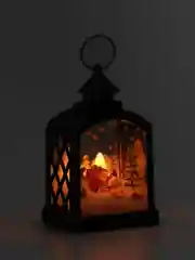 Серый новогодний домик 9х5х4 см светящийся
