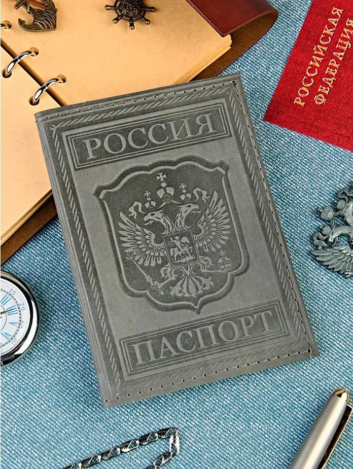 Песочный хаки обложка на паспорт из натуральной кожи