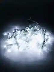 Белый новогодняя светодиодная LED гирлянда штора от 1,5м до 3м 4 цвета.Крючки,удлиннитель