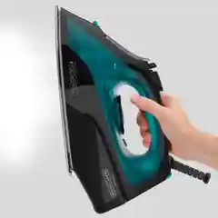 Утюг Black+Decker BXIR2403E