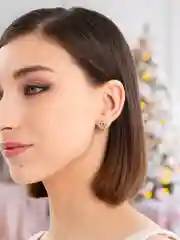 Серьги-сердечки со стразами, гвоздики