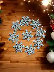 Снежинки блестящие 1,5 см, из глиттерного фоамирана